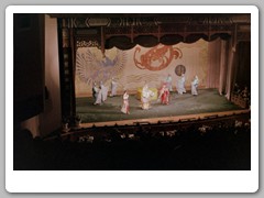 Chinese opera after our dinner