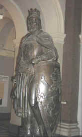 Pc080111.jpg (31355 bytes)